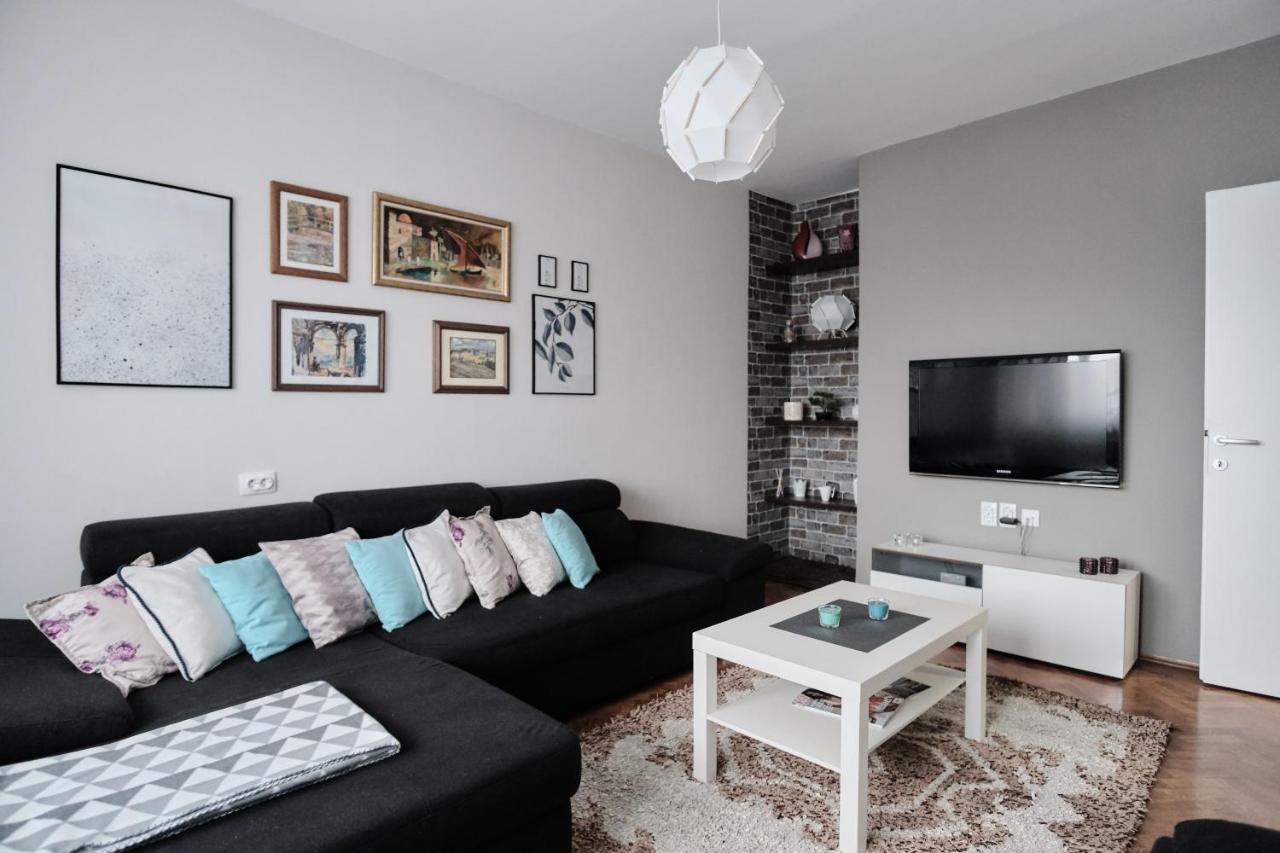 Fortress View Apartment Újvidék Kültér fotó