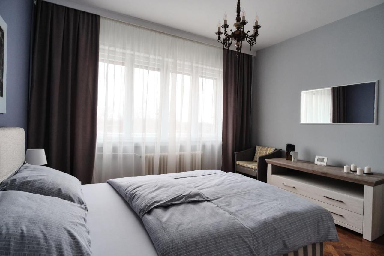 Fortress View Apartment Újvidék Kültér fotó